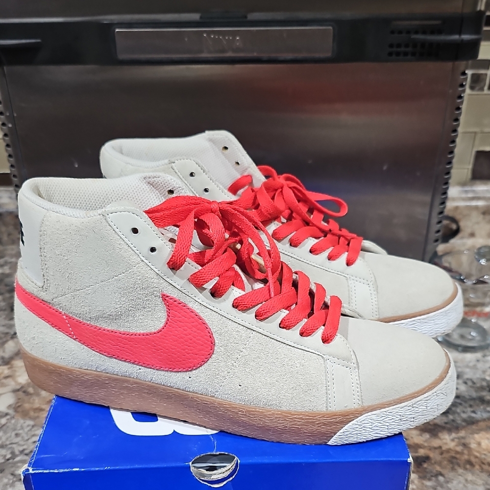 Nike Sb Blazer Swoosh Life